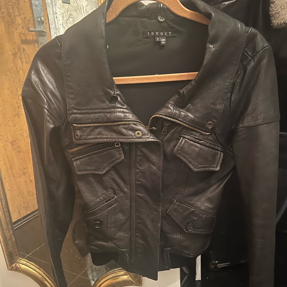 Theory Nyree black leather moto jacket - Sz P